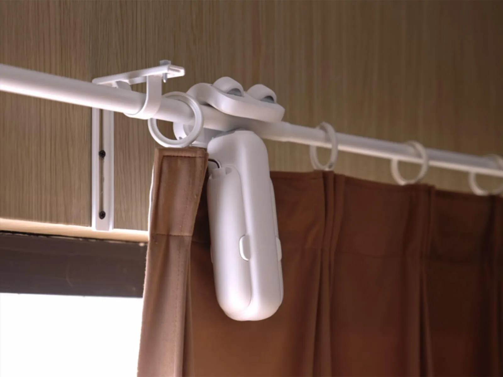 SwitchBot Curtain 3 Rod Kontroler za Zavesi Galerija