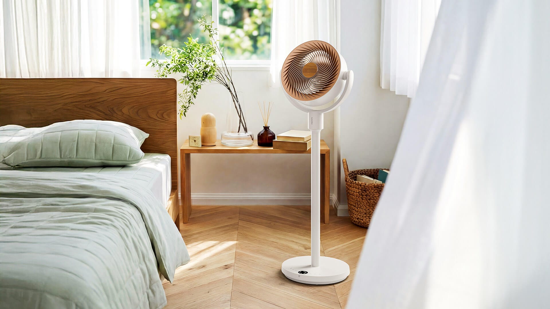 SwitchBot Standing Circulator Fan